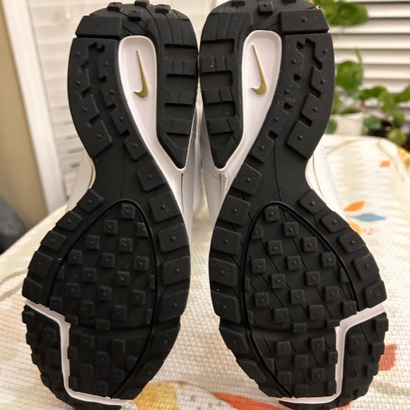 Rare New Nike Air Wafflo Boot Size 5 - Picture 5 of 5